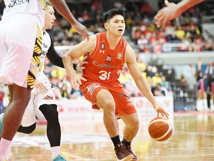 ジェッツがまさかの最下位スタート!?地元出身、原修太の成長が苦境を覆す。＜Number Web＞ photograph by B.LEAGUE