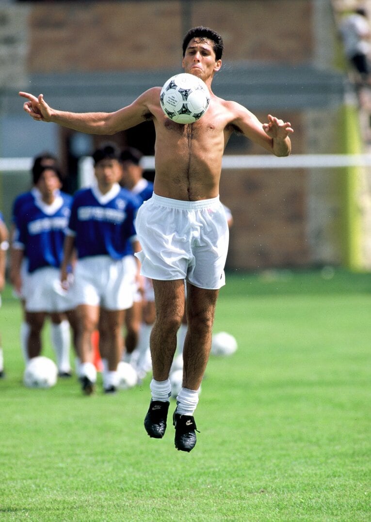 鹿島時代のジョルジーニョ　©Sports Graphic Number