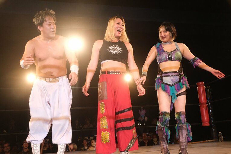 「私なんて“女もどき”なんじゃないか」タイで性別適合手術を受けたトランスジェンダー女子レスラー…エチカ・ミヤビがリングで流した涙の意味(38)