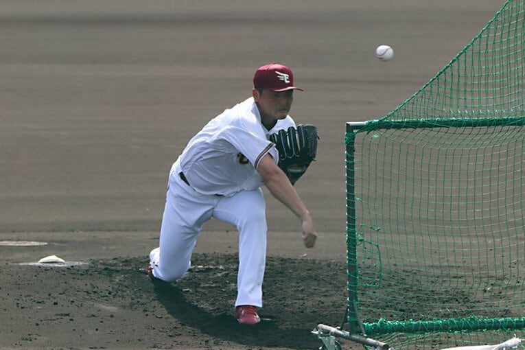 打撃投手を務める安樂©Kou Hiroo