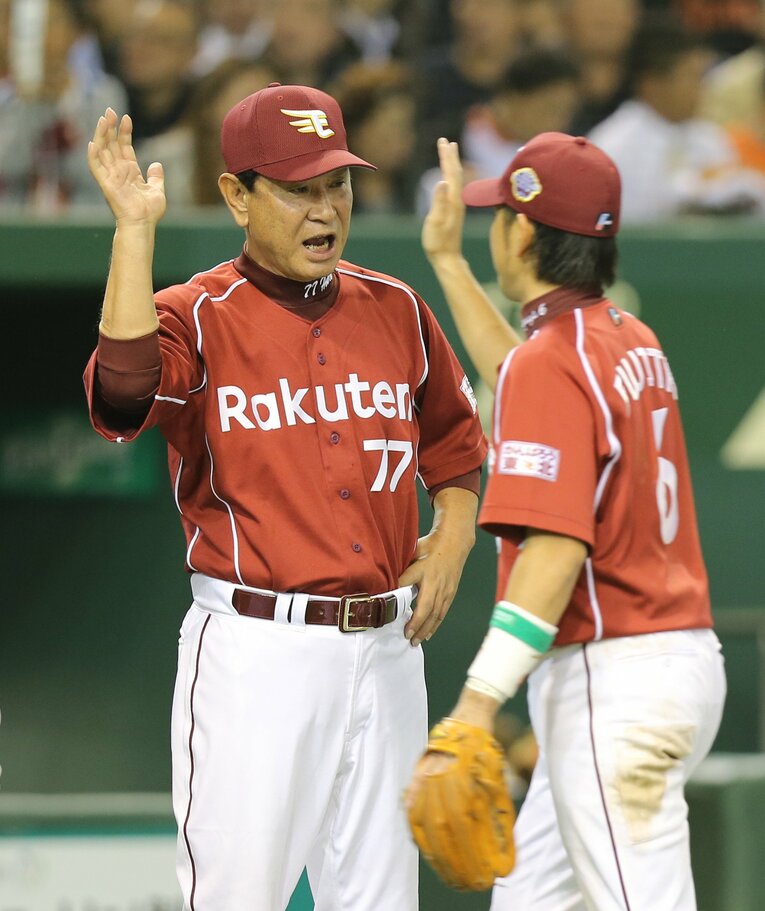 2013年、星野監督とともに日本一を経験　©JIJI PRESS