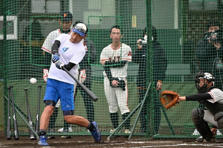 富士高校野球部を指導したイチロー　©Naoya Sanuki