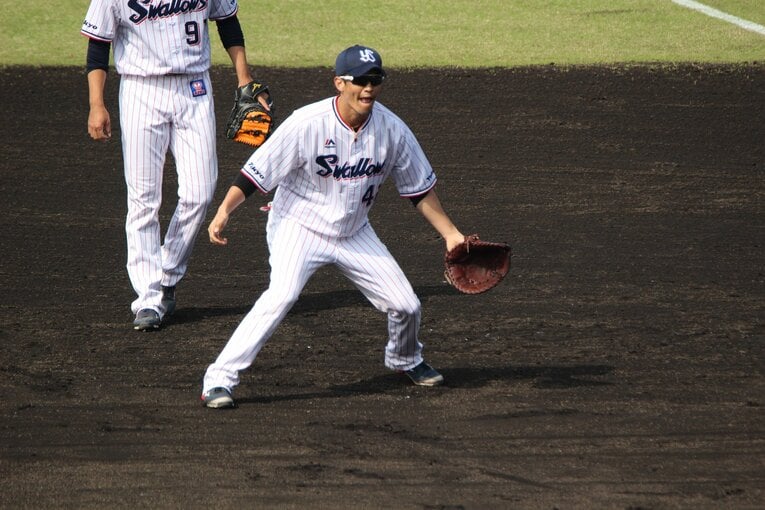 キャンプでの坂口　©Kou Hiroo