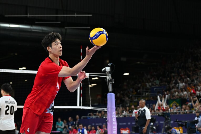 パリ五輪ドイツ戦での宮浦健人　©︎Naoya Sanuki / JMPA