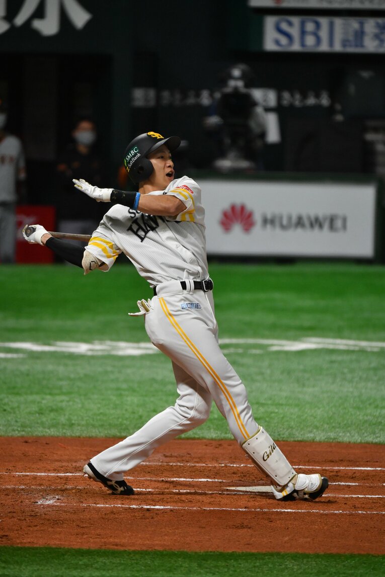 “本家”柳田悠岐は2010年のドラフト2位。2011年～14年まで背番号44をつけていた　©Hideki Sugiyama