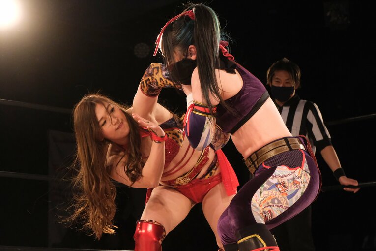 サイコロで勝敗が決まる？ 人気団体が “脱プロレス”で見せる女優たちのチャレンジとは…エース青野未来「エンタメだけど闘いがある」(20)