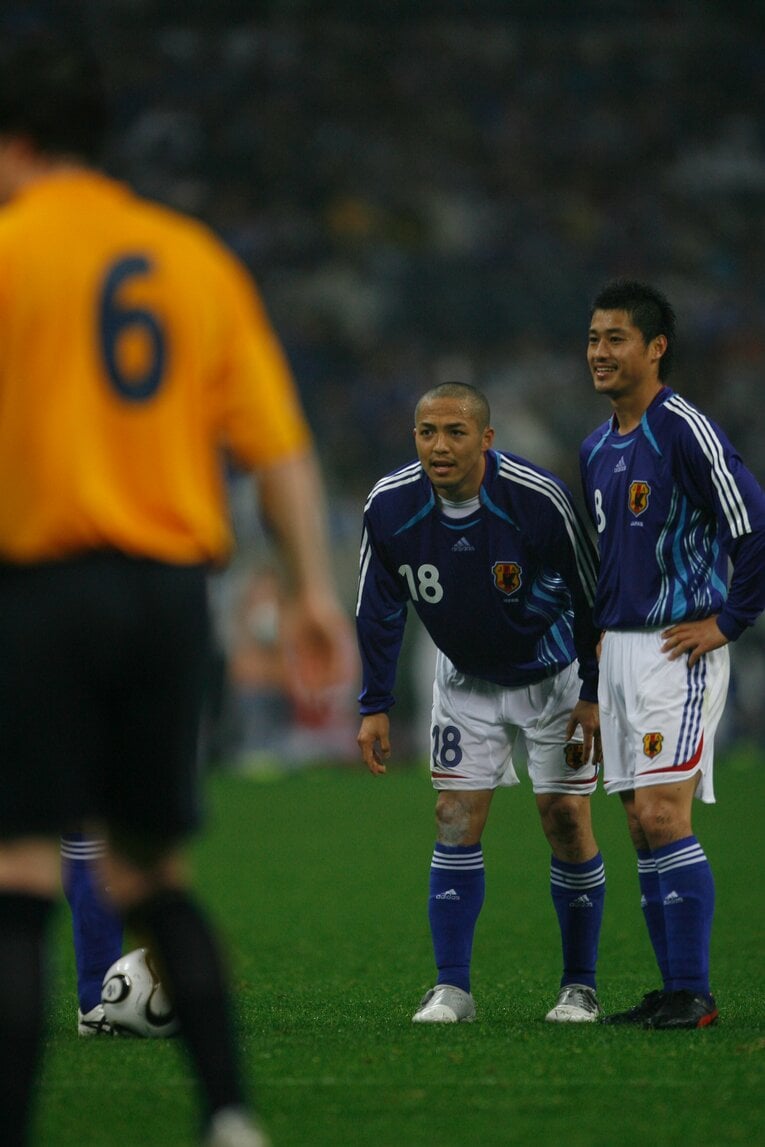 2006年のジーコジャパンでの小野と小笠原満男　©Naoya Sanuki