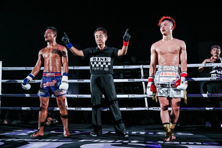 5ラウンド終了時の判定は引き分けで延長戦へ　©Susumu Nagao