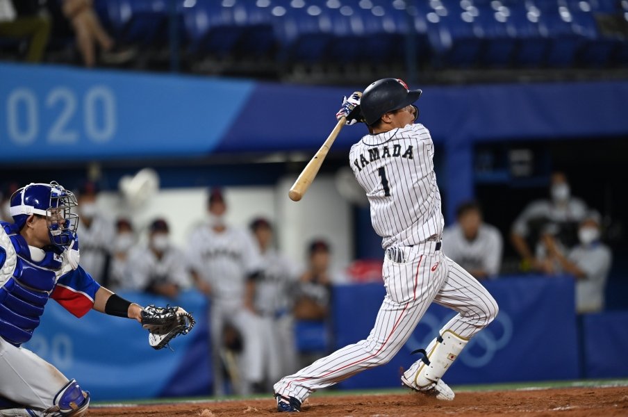 日韓戦 緊張したけど気持ちで決めました 山田哲人が大爆発 シドニー 北京と五輪で日本に立ちふさがった宿敵 韓国を撃破 侍ジャパン プロ野球 Number Web ナンバー