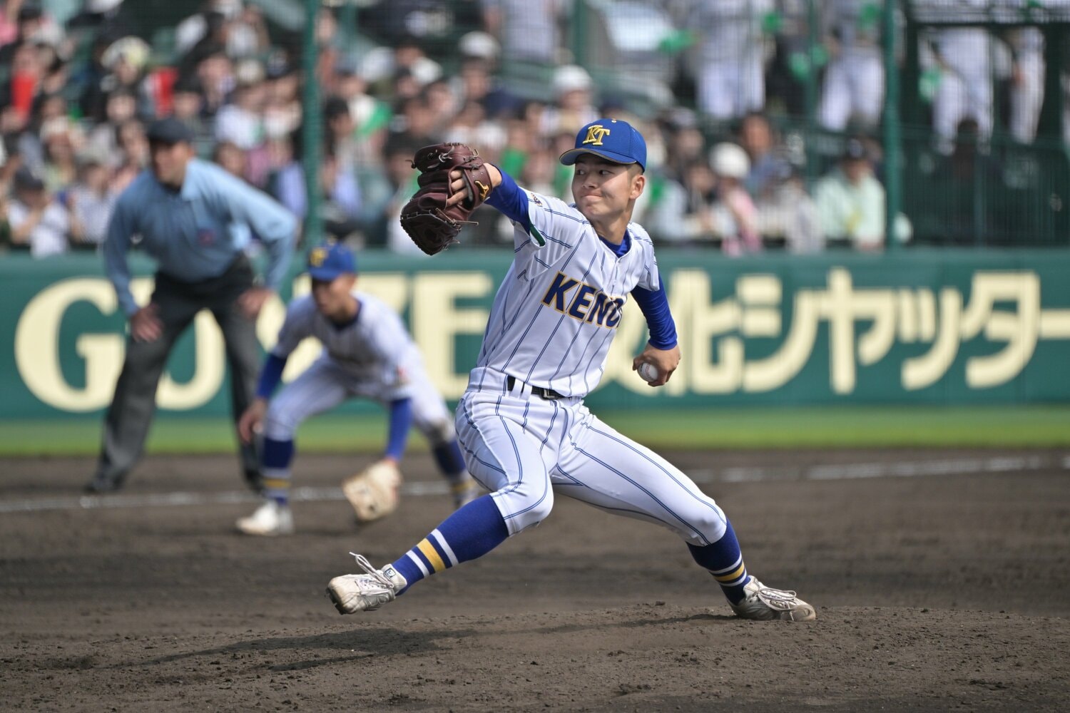 センバツ決勝に登板した健大高崎の佐藤も2年生ながらトミー・ジョン手術を決断　©Hideki Sugiyama