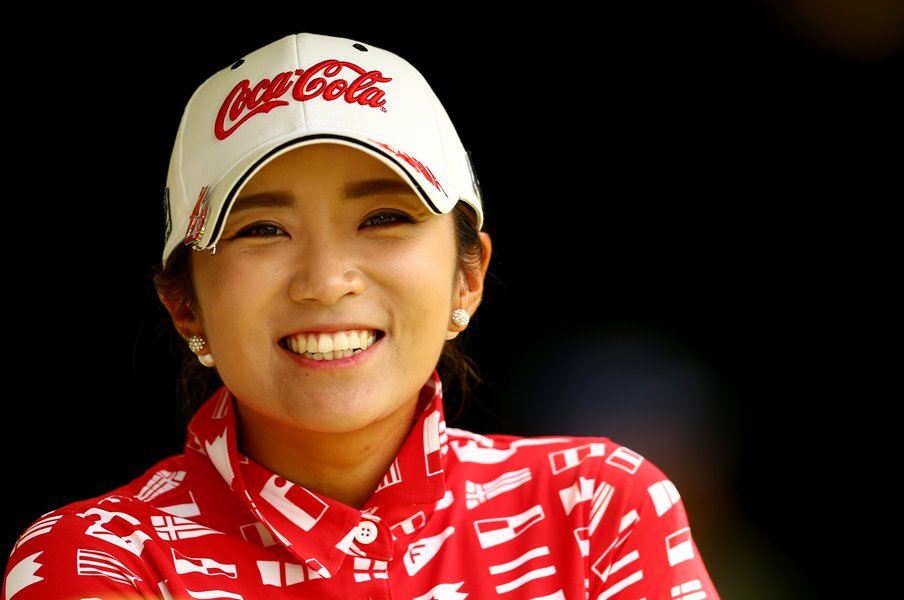 「ボミさんに憧れてゴルフを始めた」異例の引退サプライズ…韓国人イ・ボミ（35歳）はなぜ日本で愛された？ 女子ゴルフ人気低迷の危機を救った“笑顔”＜Number Web＞ photograph by Wataru Murakami