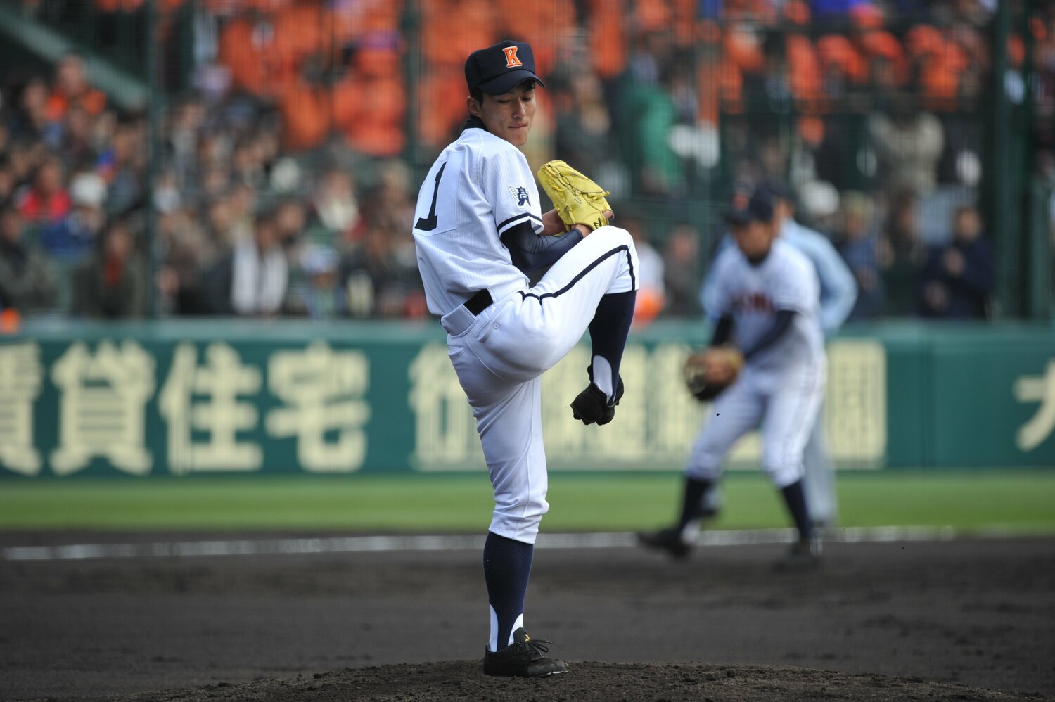 「ヒップファースト」を強く意識した島袋洋奨の投球フォーム　©Hideki Sugiyama