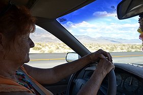 車で送ってくれたおばちゃん。「あたしゃ、昔はね……」。 