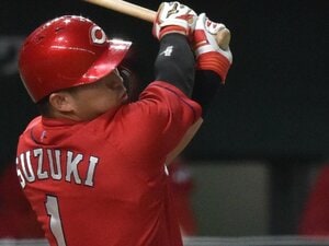 カープ、巨人の開幕連勝4で止めた！鈴木誠也＆タナキクが一発攻勢、九里好投で快勝。