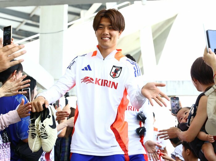 「世間ではもう“終わった選手”だと…」サッカー日本代表・小川航基26歳が“消えた天才”にならなかった理由「でも腐ったことは一度もない」<Number Web> photograph by JFA/AFLO