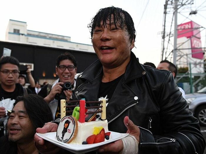 ボランティアレスラーで再デビュー!?大仁田厚がG馬場没20年の記念大会へ。＜Number Web＞ photograph by Essei Hara