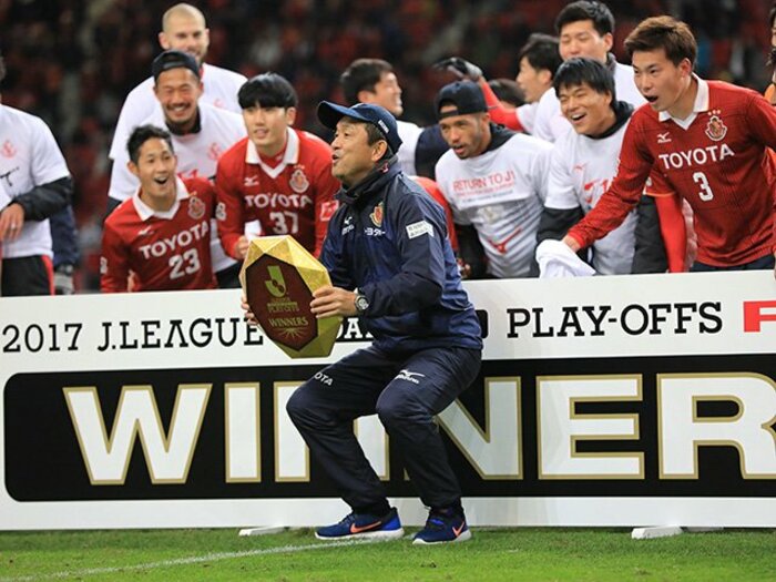 W杯イヤーのJ1優勝監督に珍法則。該当チームは11個、戦力的には……。<Number Web> photograph by J.LEAGUE PHOTOS