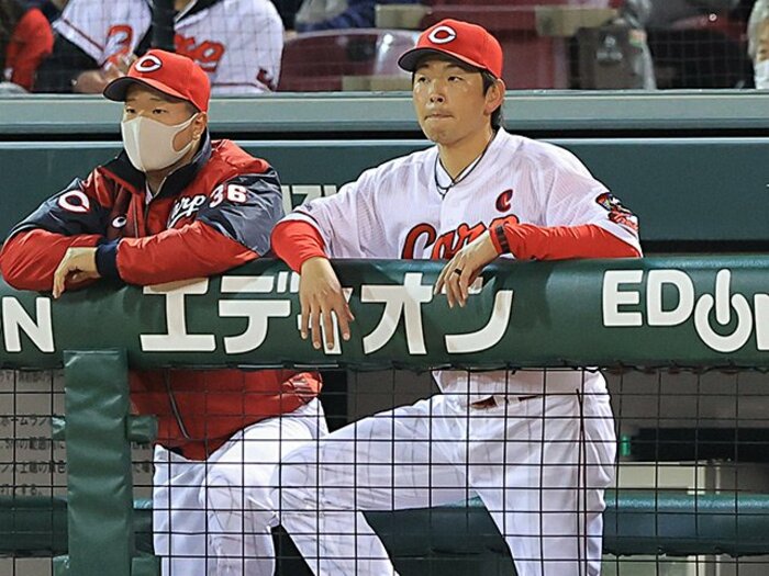 佐々岡カープの勝負手が今季は早そう… 開幕戦の大瀬良降板→逆転負けを教訓に、期待したい“若き中継ぎ陣”の台頭<Number Web> photograph by Sankei Shimbun
