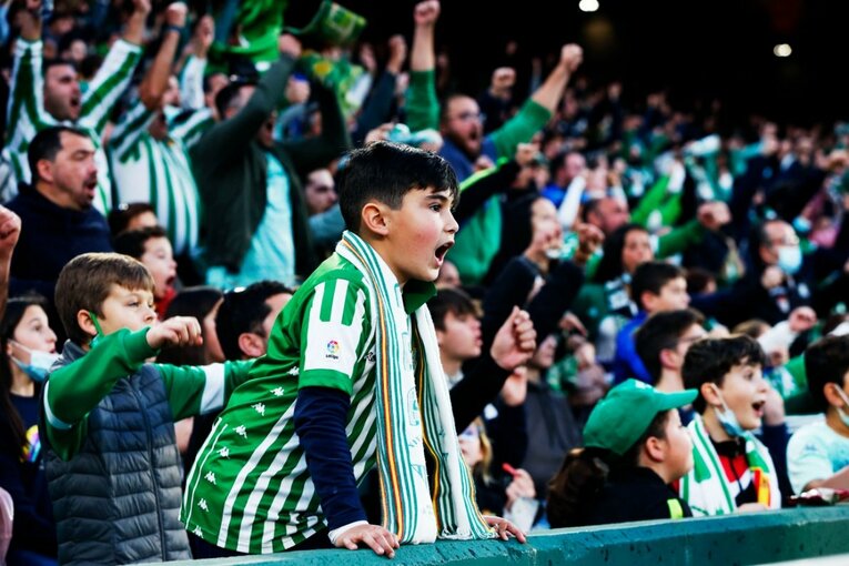 森保監督が久保建英をスペインまで見に来たのに…45分で交代　カメラマンが「終盤までいれば」と心残りを感じた理由(21)