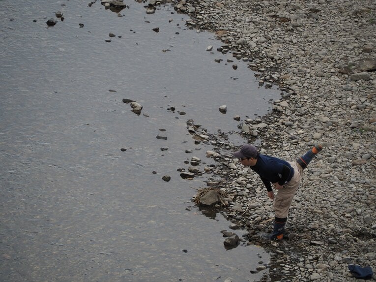四股を踏むなどして鍛えられた下半身によって、安定した投石フォームを確立している ©Yu Saito