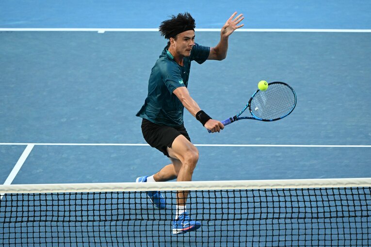 サーブ&ボレーなど積極的にネット前へ動く攻撃スタイルが増えていた　©Getty Images