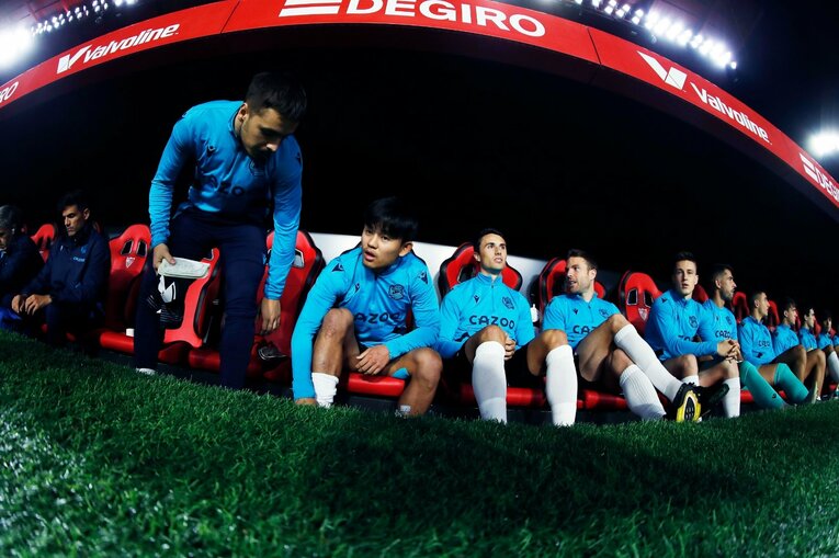 久保建英「脱臼ケガ明け緊急出場」を撮った…W杯へ頼もしい攻撃力と“激論”、気になるのは“ほぼ90分プレー時の疲労感”(9)