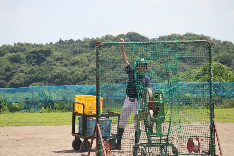 加美農業の練習風景、バッティングマシン