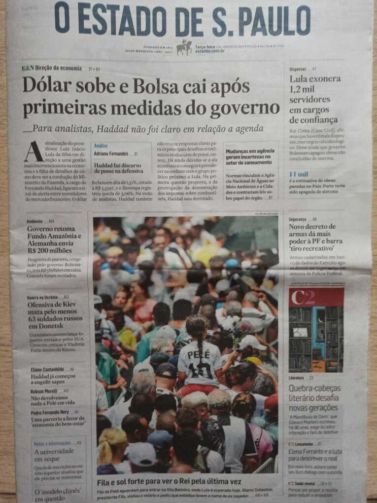 3日の日刊紙「オ・エスタード・デ・サンパウロ」一面 ©Hiroaki Sawada