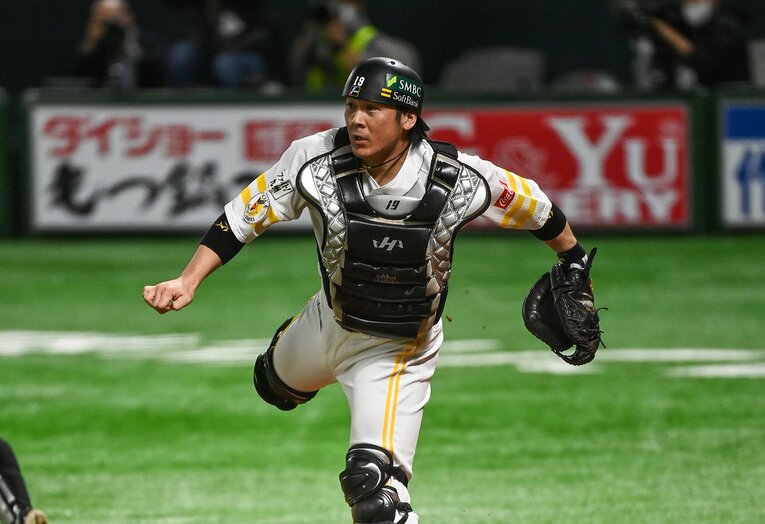 ＜龍角散presents エールの力2024①＞球界屈指の捕手・甲斐拓也は「18.44mの勝負の行方を左右する“声の力”」の大切さを知っている。(4)