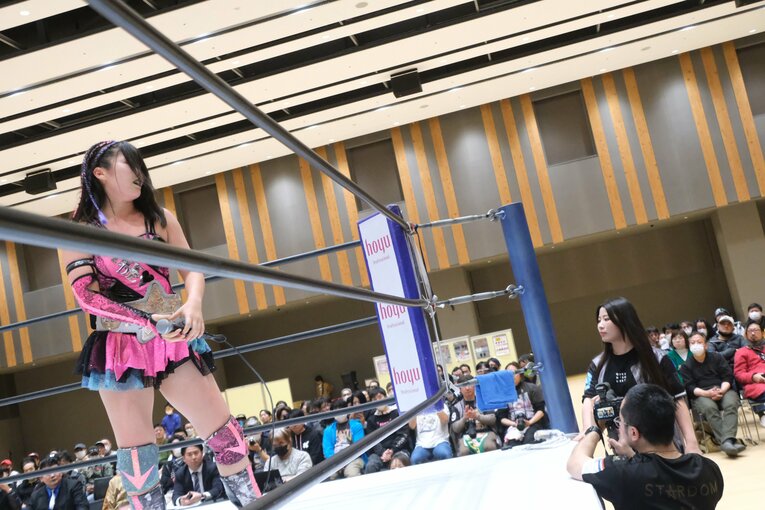 学級委員長も務めた「高校生レスラー」 吏南（17歳）がタイトル戦で見せた“肩書き以上の可能性”…来春の卒業後はプロレス専念へ(60)