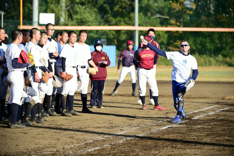 昨年12月3日、千葉明徳での指導　©Naoya Sanuki