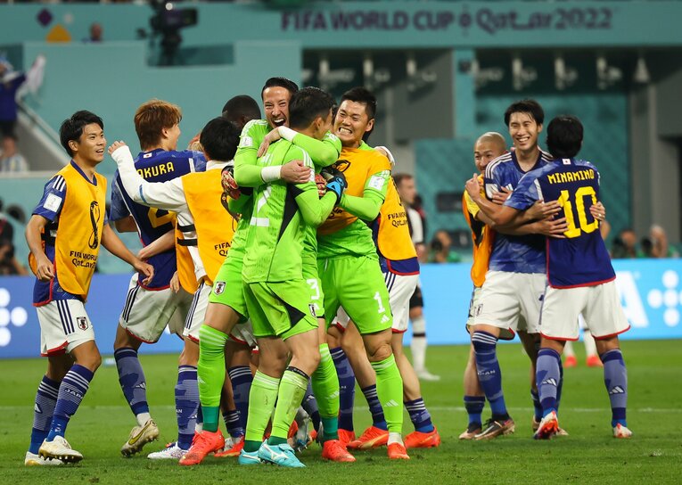 ドイツ戦後に一緒に喜びを分かち合った3人　©Getty Images