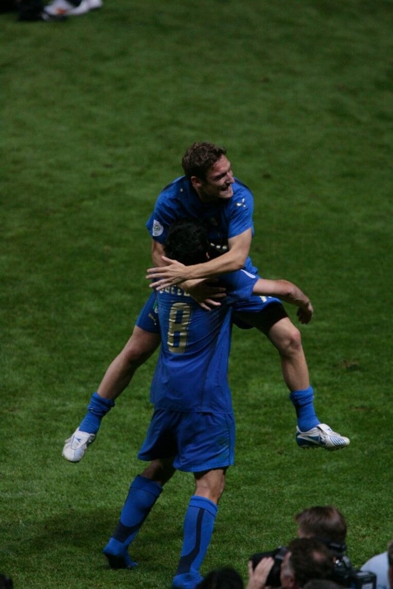 イタリア2大会連続W杯予選敗退の真相 「世界の破滅」と激怒ムードだった前回より、さらに深刻な問題は…〈欧州王者の急転落〉(12)