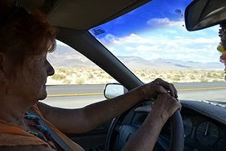 車で送ってくれたおばちゃん。「あたしゃ、昔はね……」。 