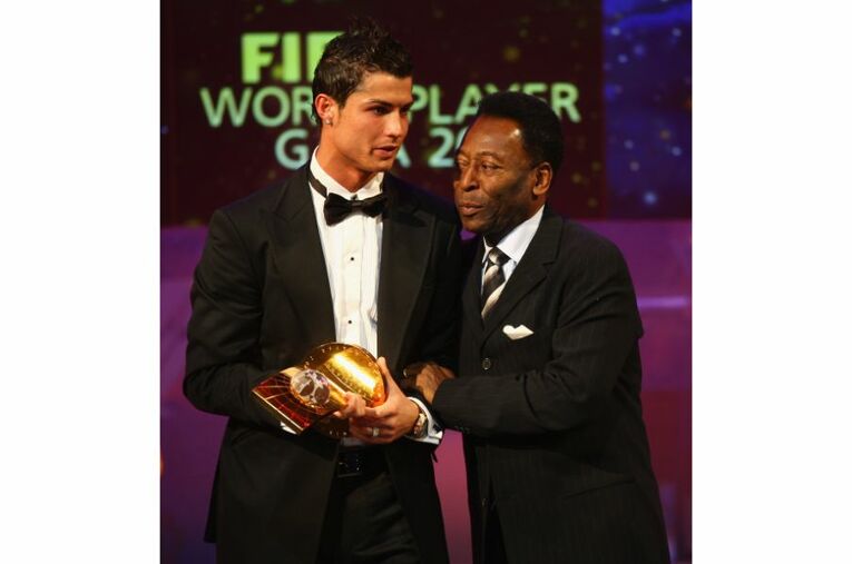 実は恋多き男!? 祝・80歳ペレの知ってるようで知らないキング伝説＆生涯ベストゴールとは(9)