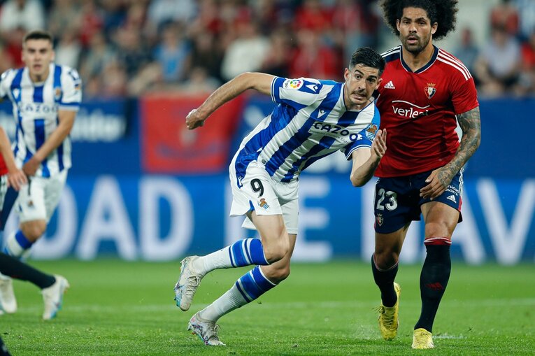 「タケ、今日はお前の日になる」と監督に送り出された通り…久保建英21歳の7点目→“MVP後ひっそり行動”をカメラマンは見た(9)