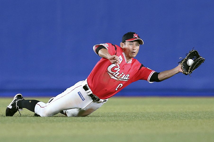 2009年ドラフトの今を検証<ロッテ編>。10年目荻野貴司が初の規定打席到達。<Number Web> photograph by Kyodo News
