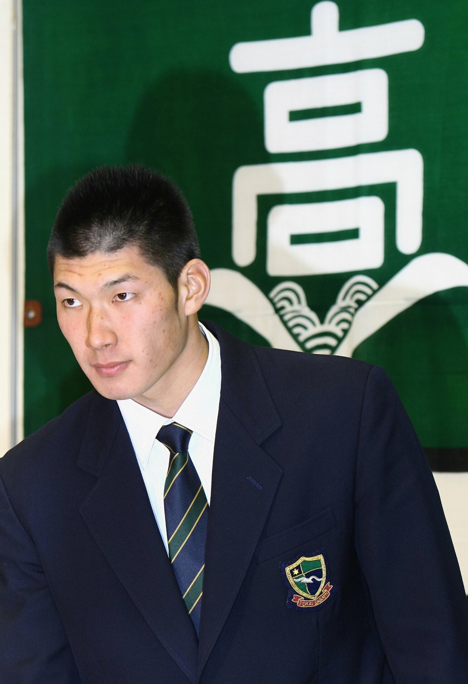 2008年のドラフトで巨人に1位指名された大田泰示。その直後、長野久義はロッテから2位指名を受ける ©JIJI PRESS