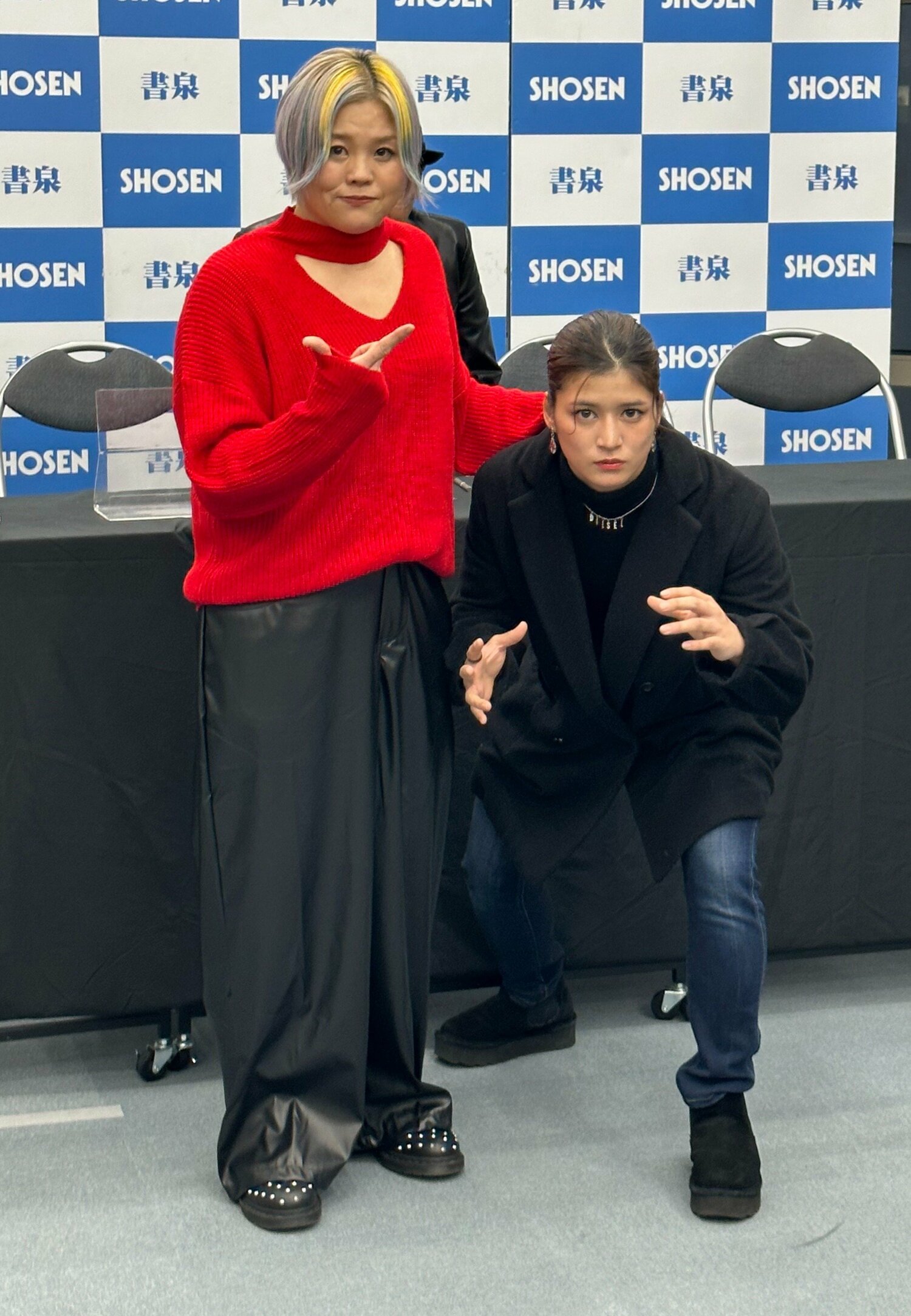 タイトルマッチ調印式にて、高橋奈七永と ©Norihiro Hashimoto