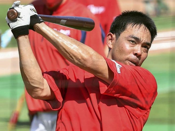 カープ秋山翔吾34歳「NPB復帰後の成績がMLB移籍前と同等以上」は新庄剛志、青木宣親ら少ないが…期待したい“未達成の偉業”とは＜Number Web＞ photograph by Kyodo News