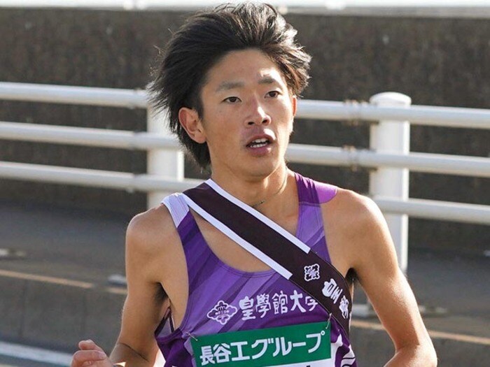 箱根駅伝スター抑え現役日本人学生トップ、“皇學館大”を選んだ川瀬翔矢の卒業後 「パリ五輪にはトラックで」<Number Web> photograph by JIJI PRESS