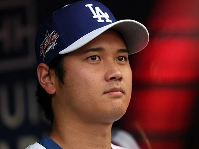 大谷翔平31歳「じつは投手復帰後の打率.203」160キロ＋防御率1.00だが…“打撃下り坂”の懸念「ロバーツ監督とドジャースは初の二刀流運用だけに」＜Number Web＞ photograph by Jamie Squire/Getty Images