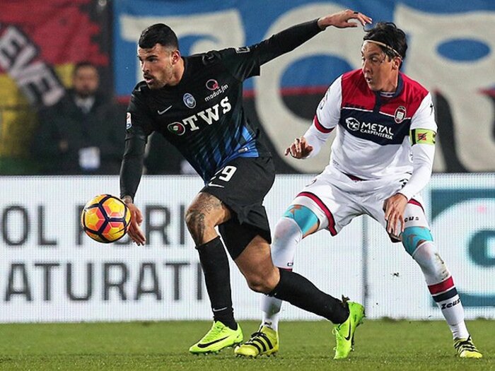 1－7大敗にめげない“シンデレラ”。セリエ弱小クラブ、野心の結末は？＜Number Web＞ photograph by AFLO