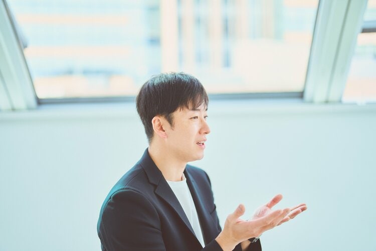 入社希望は500件!? 斎藤佑樹が明かす “代表取締役” 1年目の心境と