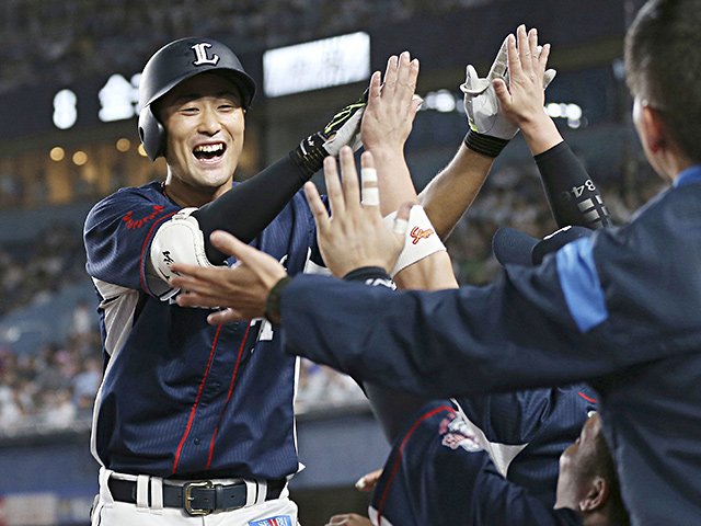 憧れのギータから「見て学んでね」。西武・戸川大輔、育成から4番候補