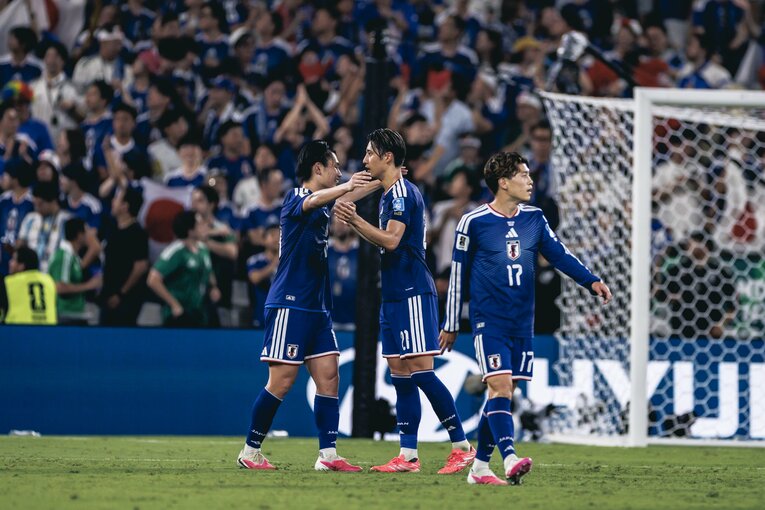 何度でも見たい…チュニジア戦、日本代表ゴールラッシュの連続写真を全部見る（画像は右に続きます）　©Kiichi Matsumoto/JMPA