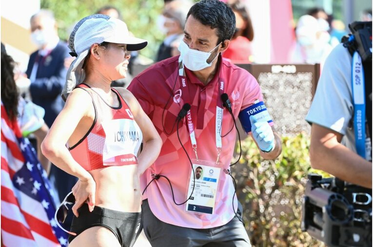 東京五輪女子マラソンでの一山　©JMPA