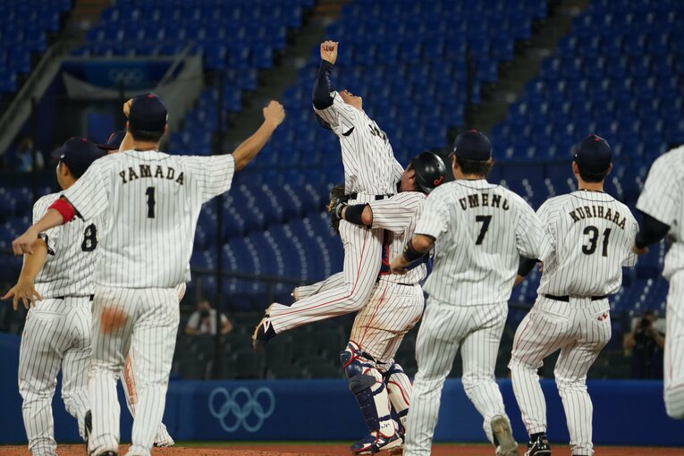 東京五輪で金メダル獲得の瞬間　©JMPA