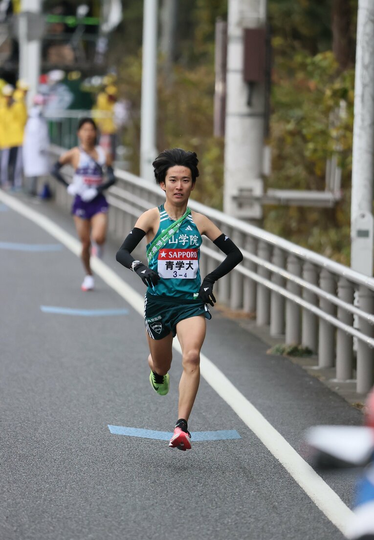 差をすぐに広げる走りを見せた佐藤　©JMPA