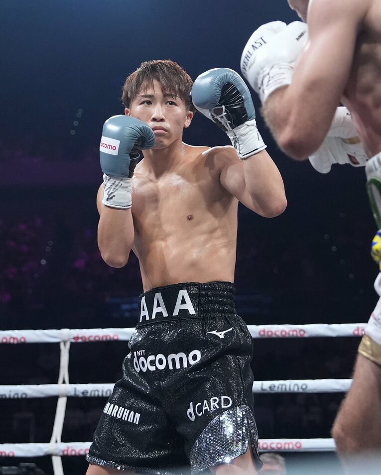 初回の井上尚弥。いつになく慎重な立ち上がりだった　©Naoki Fukuda